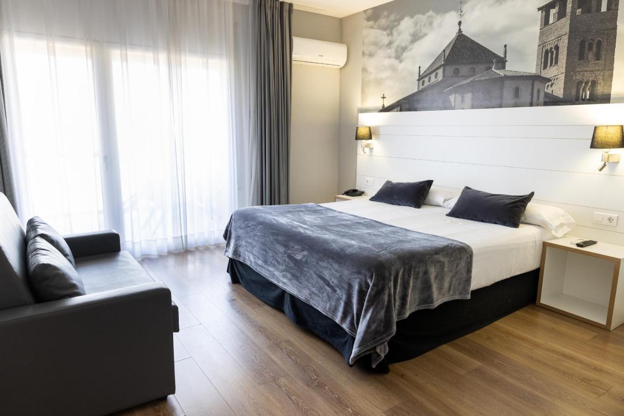 Triple Room,404947056:JPEG